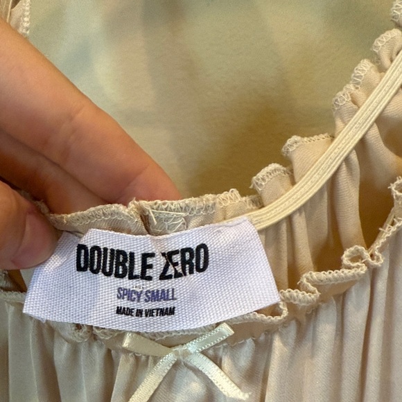 Double Zero Cream Ruffle Top - Picture 2 of 3
